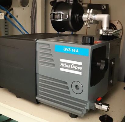 Pression ultime 0,5mbar pompe à vide de climatisation GVS16A fournissant une limite de vapeur d'eau de 15mbar pour les travaux d'évacuation et de réparation du système de réfrigération