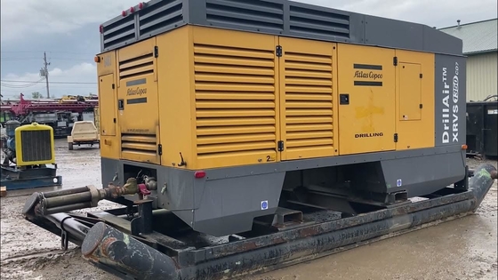 Découvrez une portabilité et des performances inégalées avec notre compresseur portable XRVS1350 pour la compression d'air